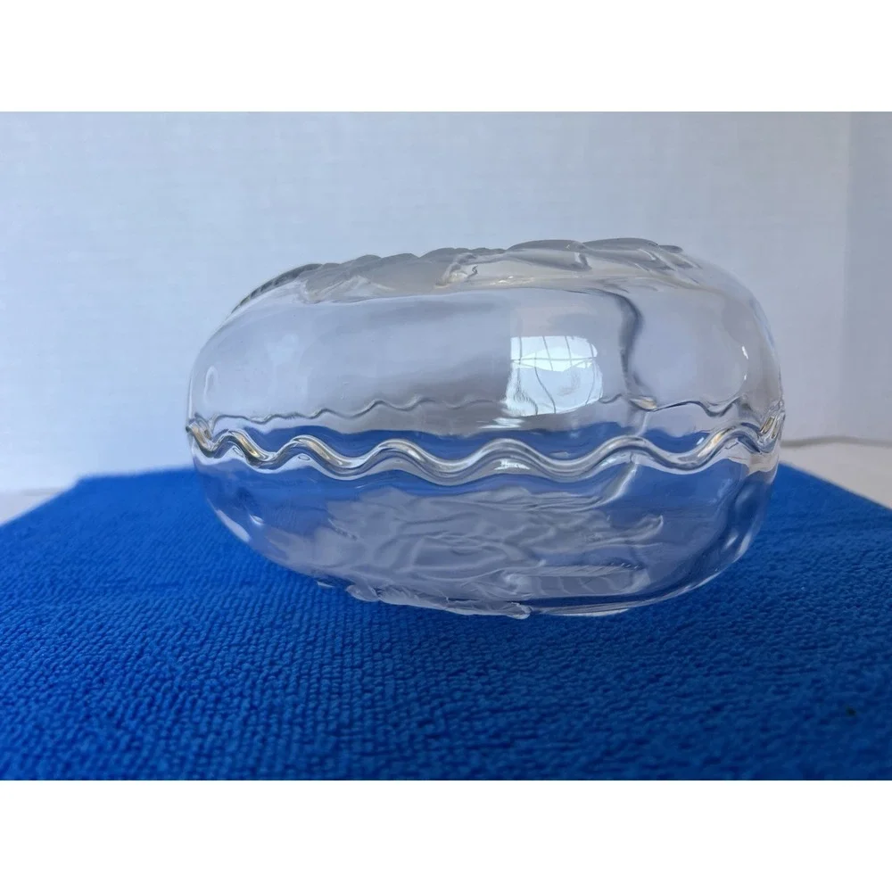 Set of 2 Vintage‎ Glass Heart Shaped Bowls With Frosted Roses  together -box
